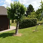 Les Melezes A Stavelot, Confort, Tranquillite Et Vue Splendide Sur La Vallee *