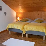 Les Melezes A Stavelot, Confort, Tranquillite Et Vue Splendide Sur La Vallee Semesterbostad