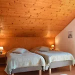 Les Melezes A Stavelot, Confort, Tranquillite Et Vue Splendide Sur La Vallee Semesterbostad