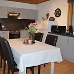 Semesterbostad Les Melezes A Stavelot, Confort, Tranquillite Et Vue Splendide Sur La Vallee Stavelot