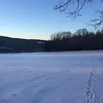 Semesterbostad Les Melezes A Stavelot, Confort, Tranquillite Et Vue Splendide Sur La Vallee