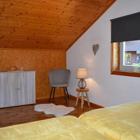 펜션 Les Melezes A Stavelot, Confort, Tranquillite Et Vue Splendide Sur La Vallee