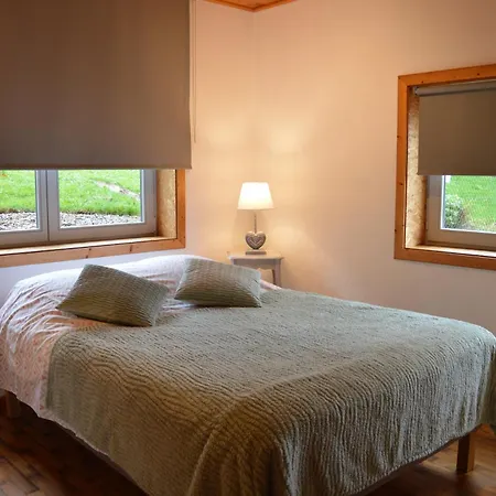 Feriehus Les Melezes A Stavelot, Confort, Tranquillite Et Vue Splendide Sur La Vallee *