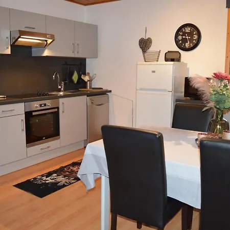 Les Melezes A Stavelot, Confort, Tranquillite Et Vue Splendide Sur La Vallee * Stavelot