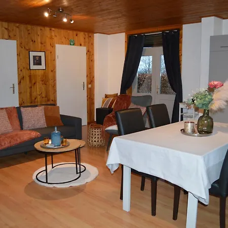 Les Melezes A Stavelot, Confort, Tranquillite Et Vue Splendide Sur La Vallee Ferienhaus