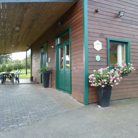 Les Melezes A Stavelot, Confort, Tranquillite Et Vue Splendide Sur La Vallee Ferienhaus *