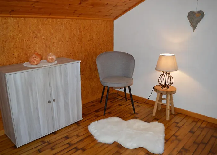 Les Melezes A Stavelot, Confort, Tranquillite Et Vue Splendide Sur La Vallee Vakantiehuis *