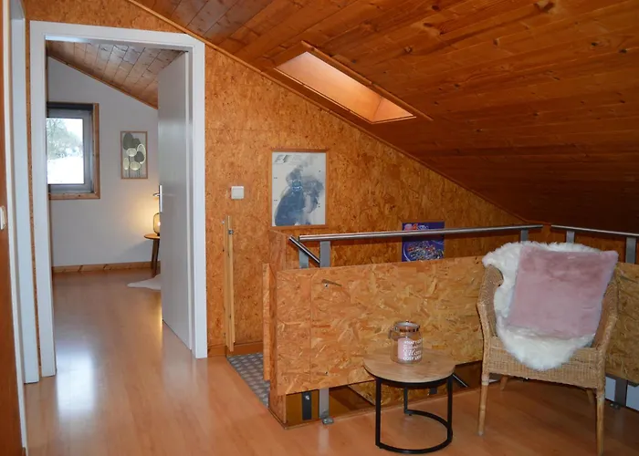 Vakantiehuis Les Melezes A Stavelot, Confort, Tranquillite Et Vue Splendide Sur La Vallee Stavelot