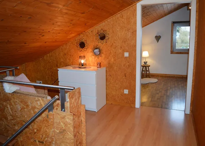 Les Melezes A Stavelot, Confort, Tranquillite Et Vue Splendide Sur La Vallee * Stavelot