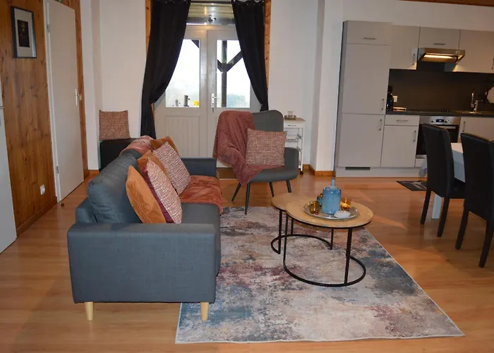 Les Melezes A Stavelot, Confort, Tranquillite Et Vue Splendide Sur La Vallee Vakantiehuis Stavelot